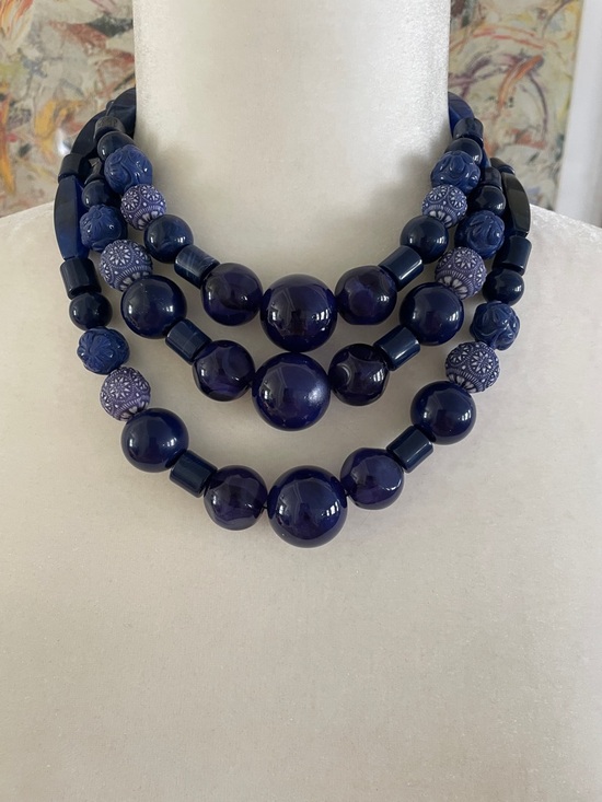 CHICO’S TRIPLE STRAND COBALT BLUE BEADED STATEMENT NECKLACE Chunky Layered - Picture 3 of 10